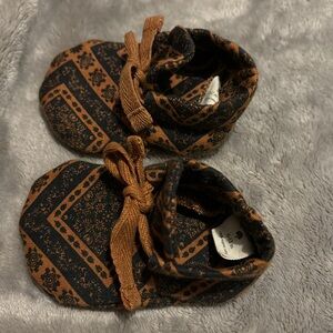 Kate Quinn 6-12 month booties